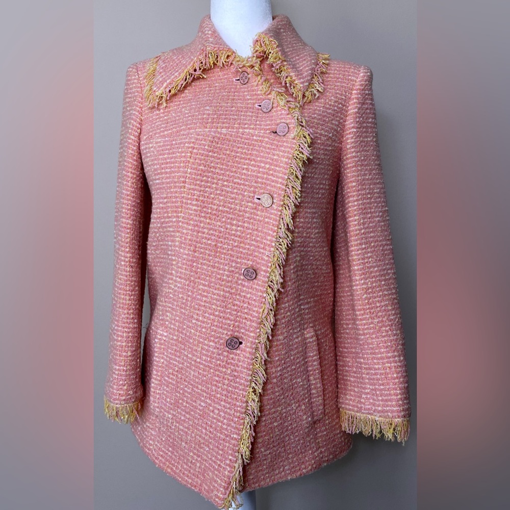 CHANEL Tweed Pick and Yellow Jacket